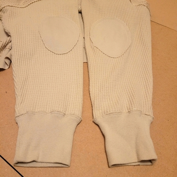 💥HOST PICK💥We The Free Waffle knit V neck‎ pullover top - Picture 7 of 10